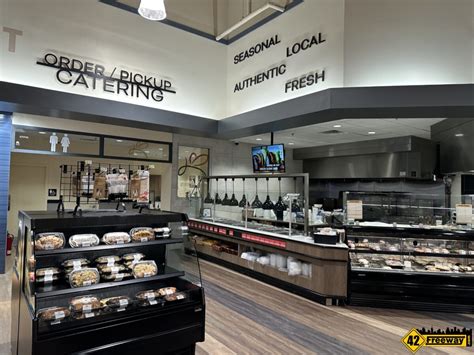 Shoprite glassboro - May 1, 2023 · After undergoing its first major renovation since opening over 25 years ago, ShopRite of Glassboro is unveiling a state-of-the-art remodel. Following an April 30 grand reopening event, the Zallie ... 